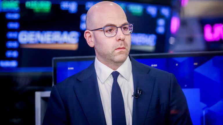 Fed governor Miran calls for large interest rate cuts to help economy