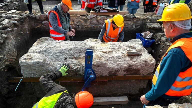 Untouched Roman sarcophagus opened by archaeologists in Hungary after 1,700 years