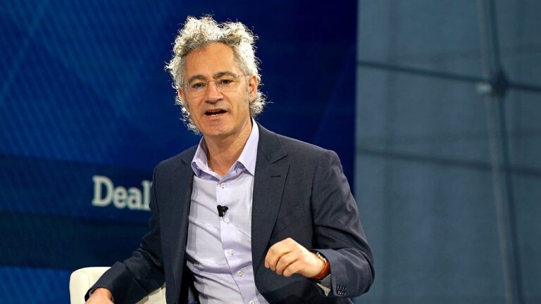 Palantir chief criticizes corporate bailouts while Americans ‘get nothing’