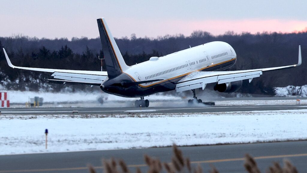 FAA issues warnings about flying over Central, South America, eastern Pacific